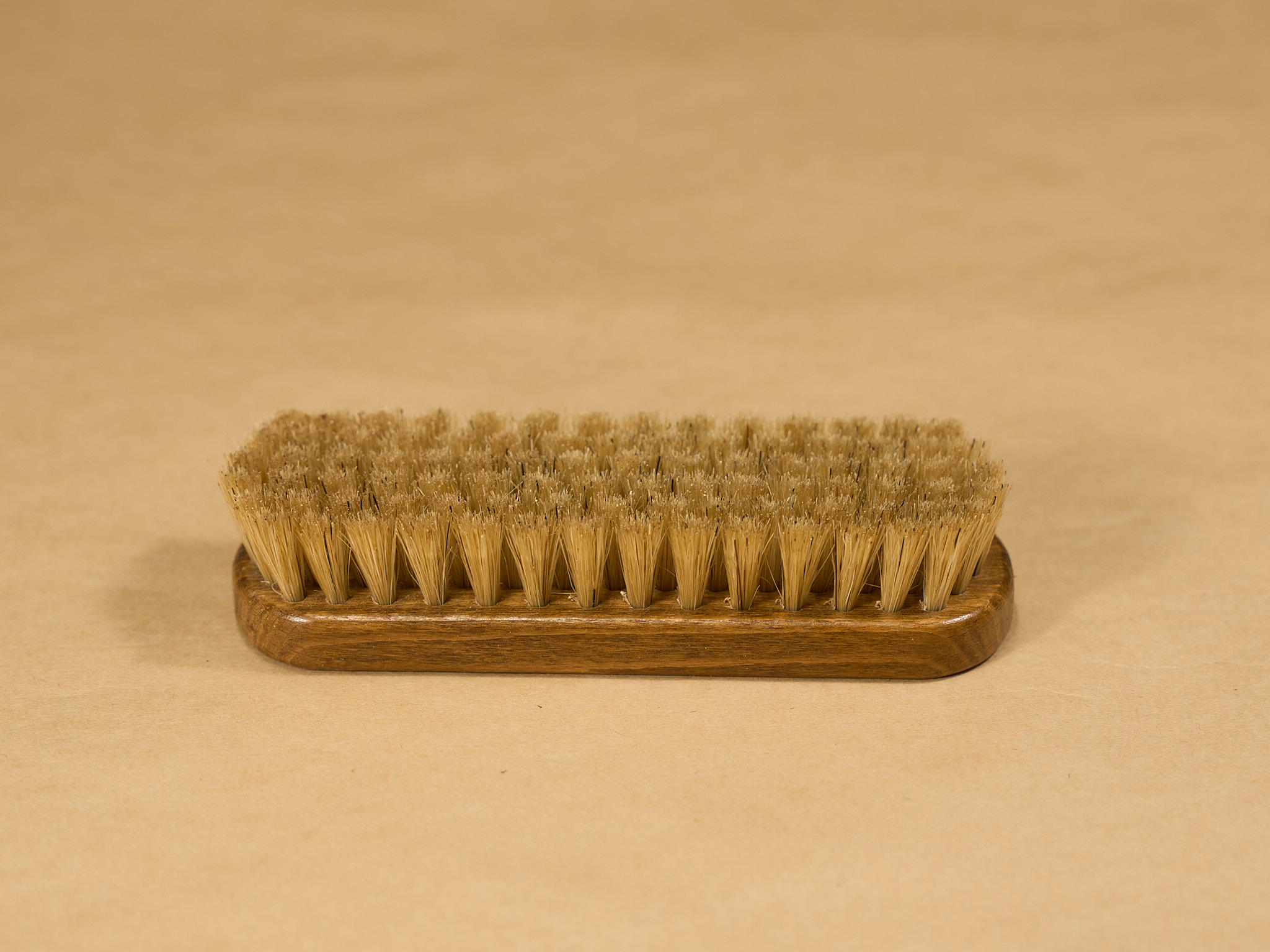 Pig bristle brush
